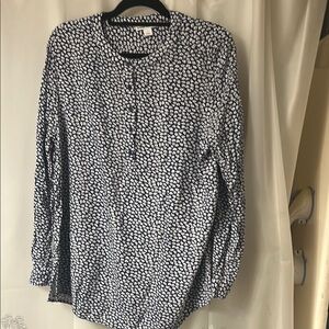 Women's Black and‎ Navy Patterned Top